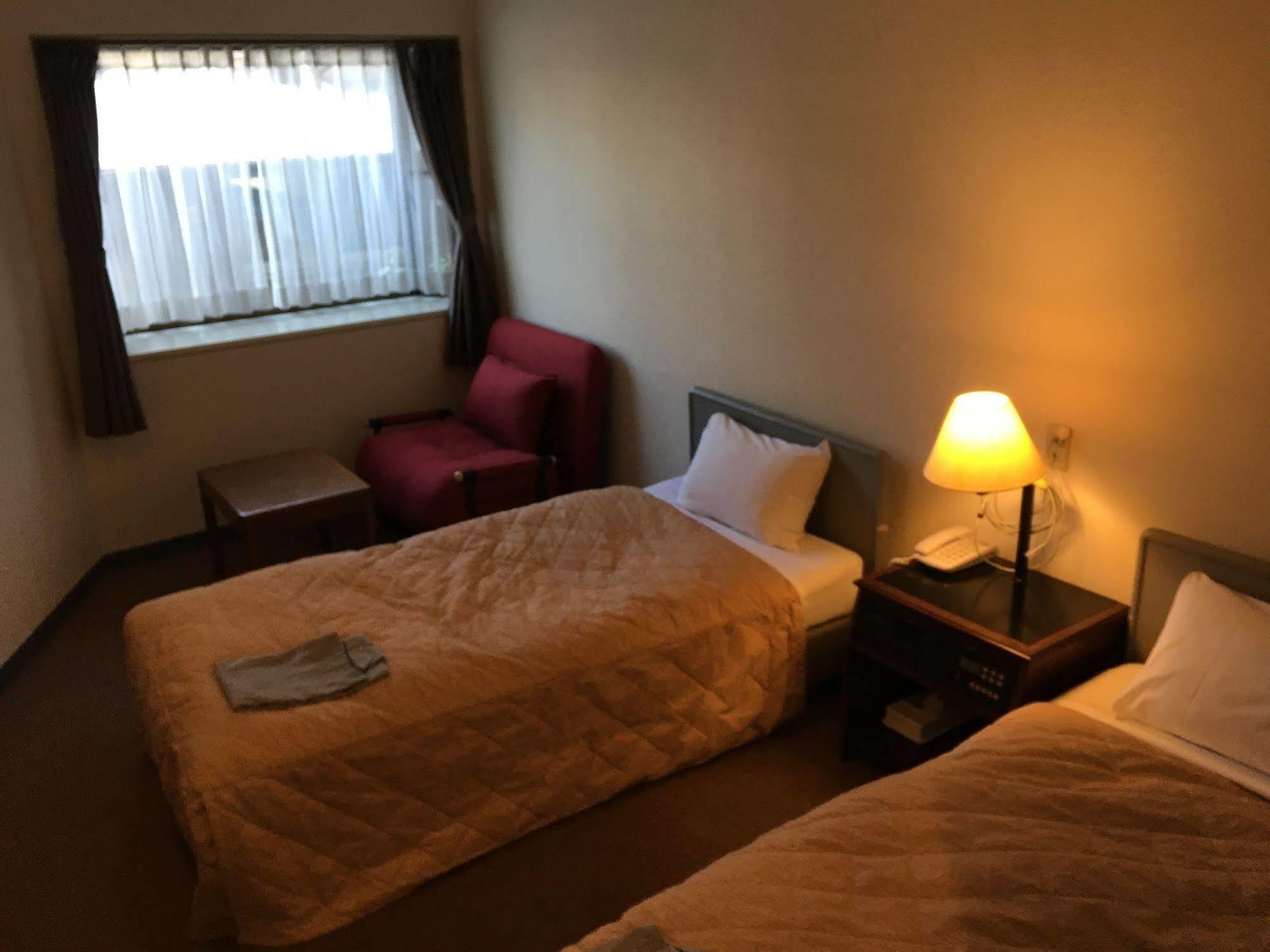 บิสซิเนส โฮเต็ล โคเนง Hotel ฟูจิ ภายนอก รูปภาพ