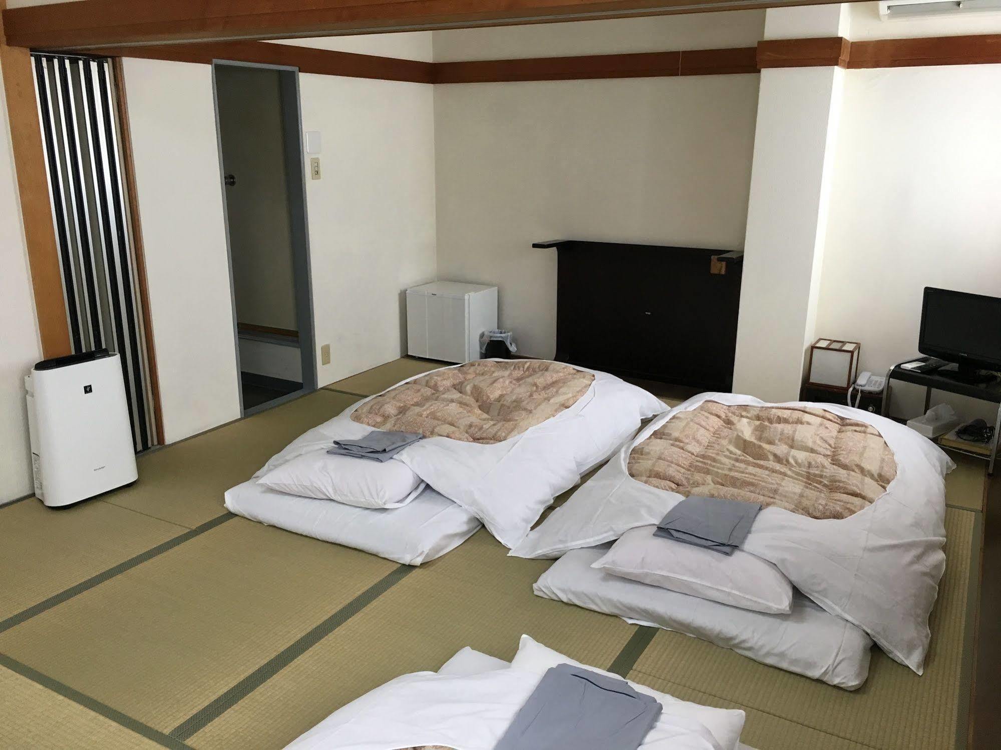 บิสซิเนส โฮเต็ล โคเนง Hotel ฟูจิ ภายนอก รูปภาพ